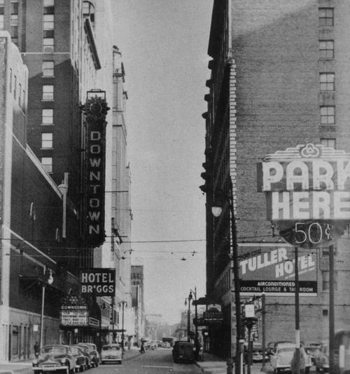 Oriental Theatre - As The Downtown From Dimitri Rã©Mon Van Riemsdijk